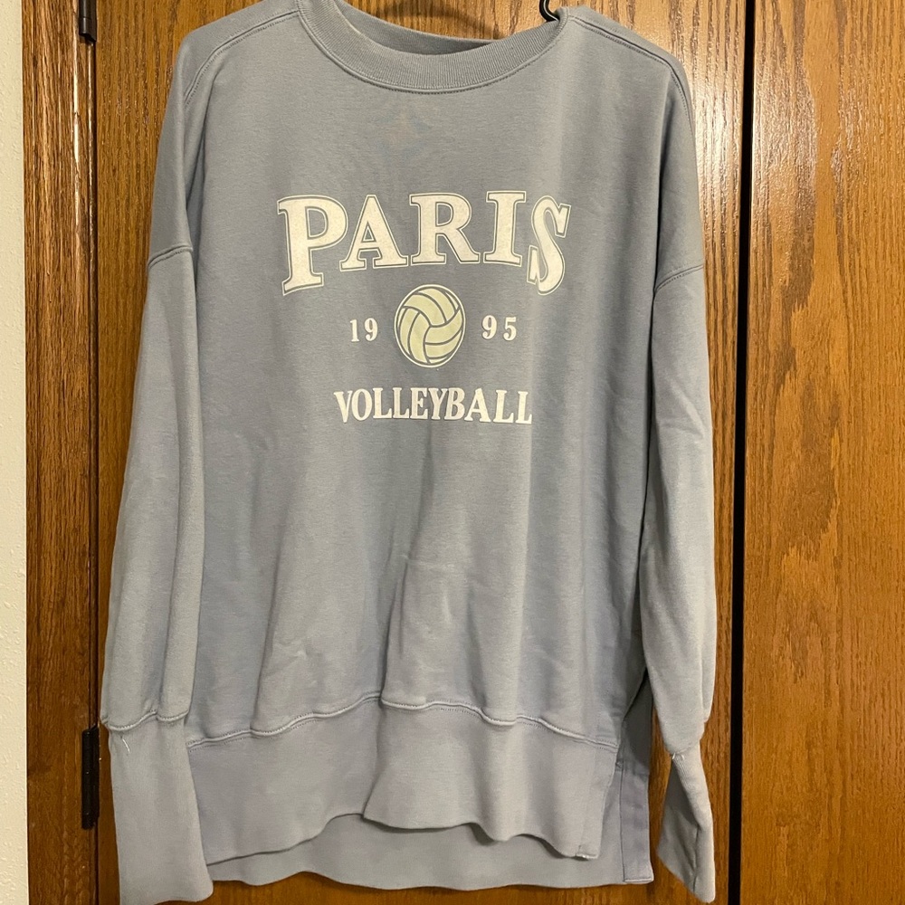 Abercrombie tunic graphic sweatshirt.